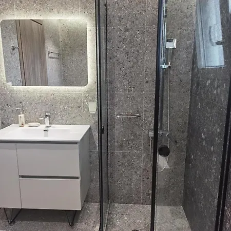 Red Apartment Vlikhon